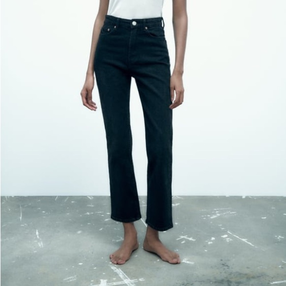 ZARA black cropped jeans